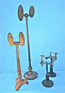 Assorted shoe stands