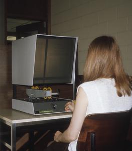 Microfilm reader