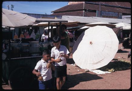 Morning Market : children