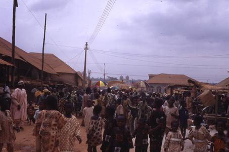 Crowd in Iwude