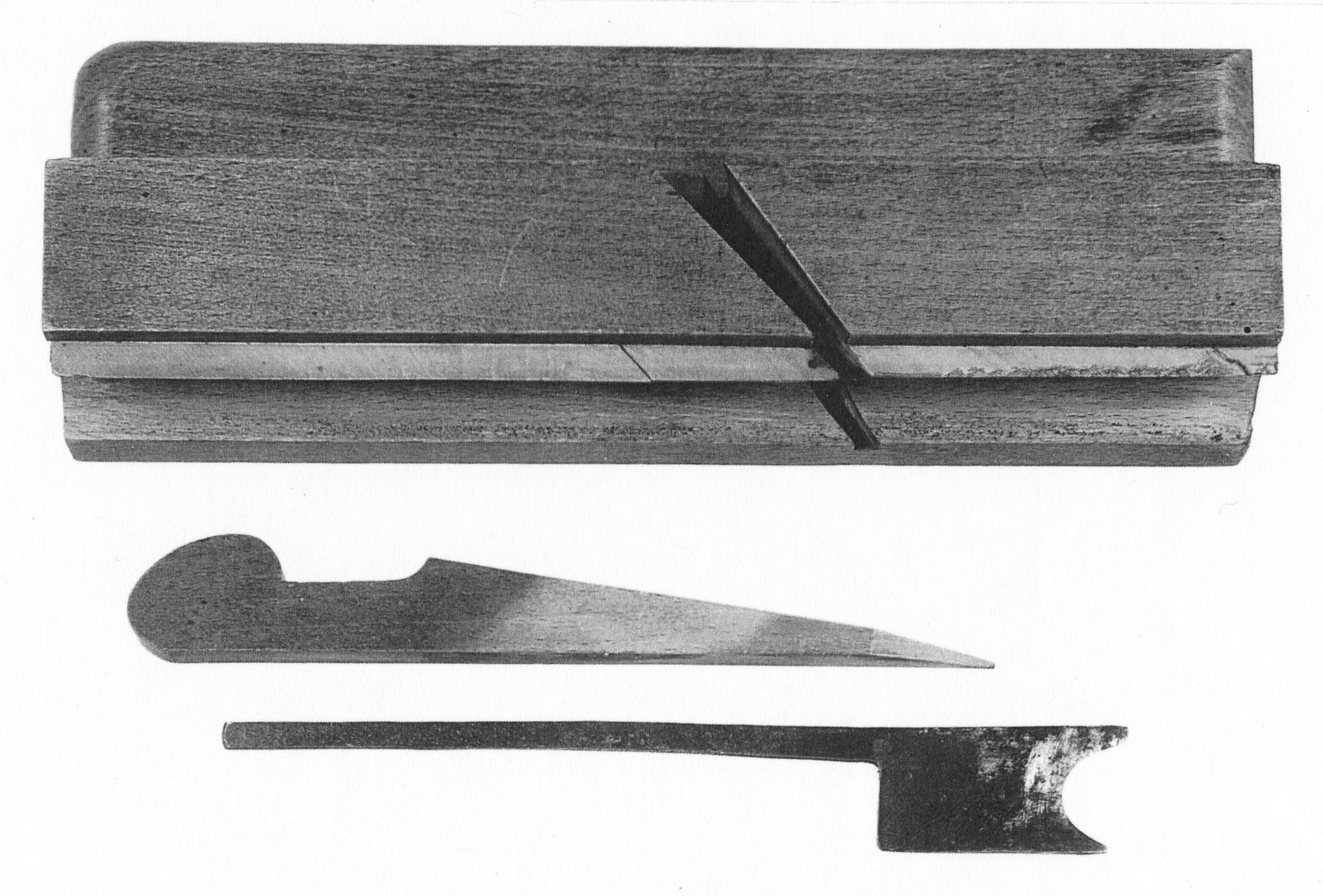 Black and white photos of bead planes.
