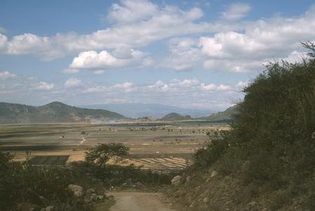 View of Laguna Retana from pass