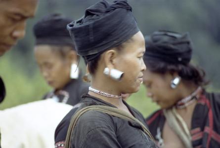 Lahu women