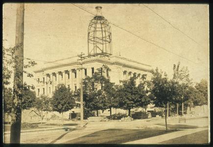 Building courthouse 1906