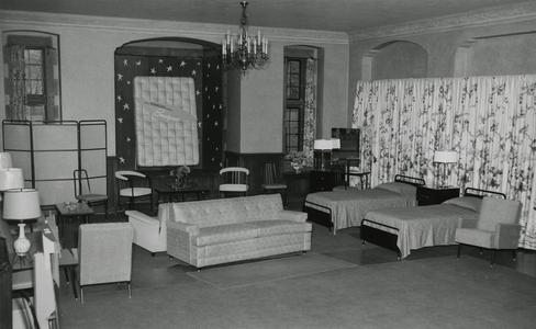 Simmons furniture display