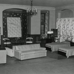 Simmons furniture display