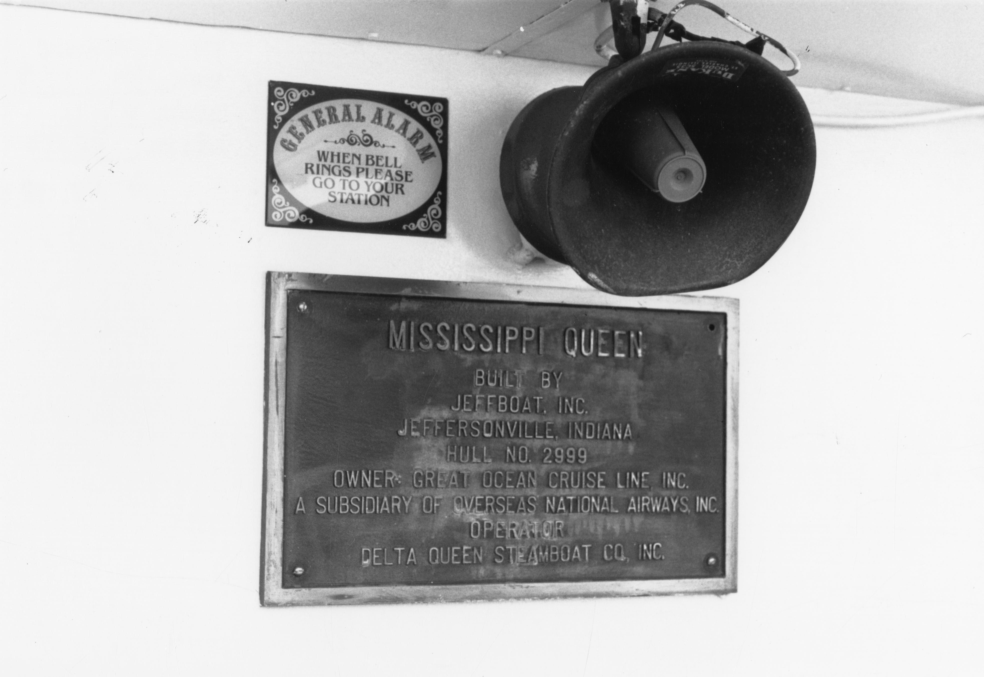 Mississippi Queen (Tourist boat, 1975- ) - UWDC - UW-Madison Libraries