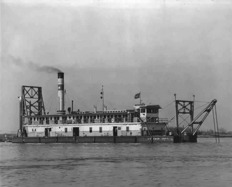 Graham and Morton steamer, City of Benton Harbor, at central dock, Benton  Harbor and St. Joseph, Mich. - UWDC - UW-Madison Libraries