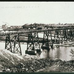 Manitowoc River bridge