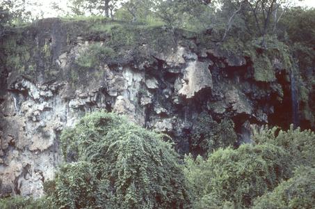 Cliff (calcareous?) east of Teloloapan