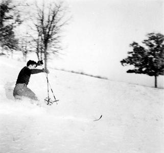 Luna Leopold skiing
