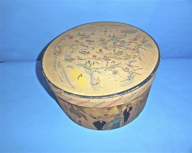 US map-covered hatboxes