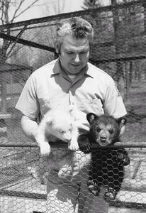 Rudy Teschan and bear cubs