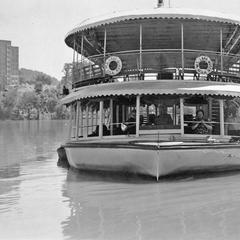 Lake Queen (Excursion boat)