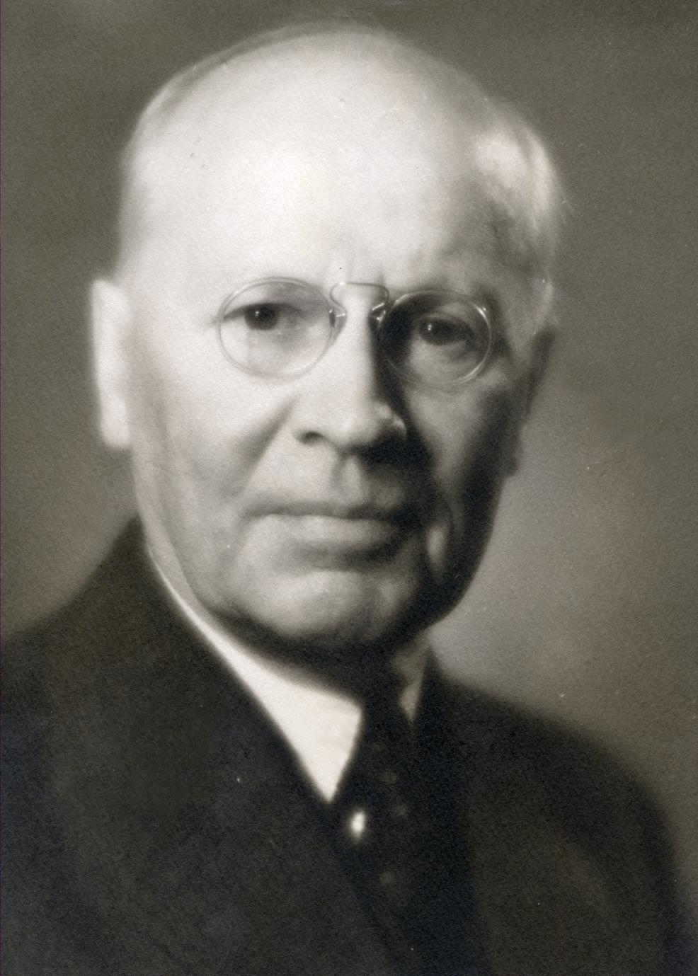 Frederick W. Roe, professor of English - UWDC - UW-Madison Libraries