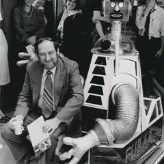 Chancellor Alan Guskin with Robot Fubar