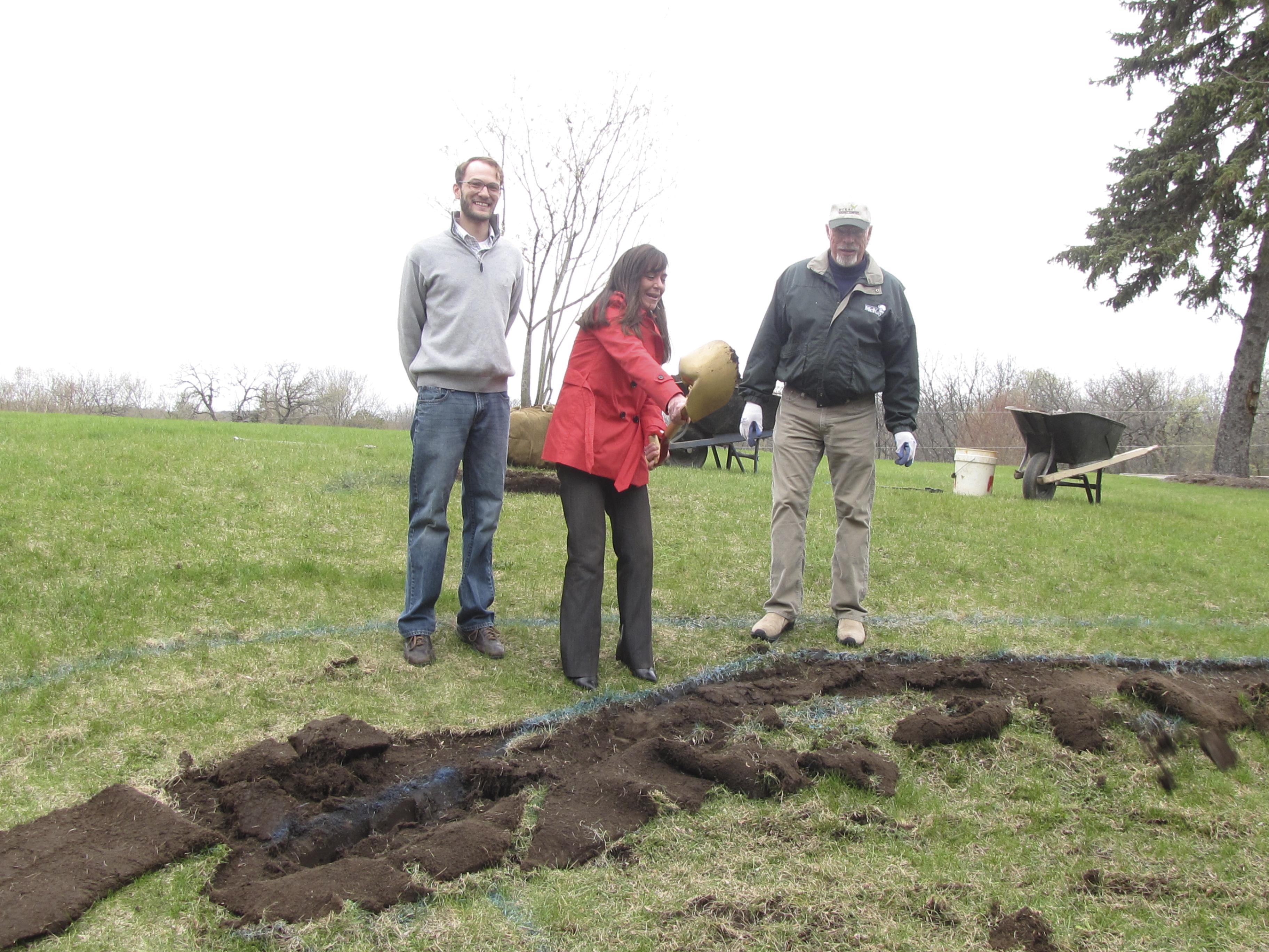 Daniel Millis, Carmen Wilson, Janesville, 2015 - UWDC - UW-Madison Libraries