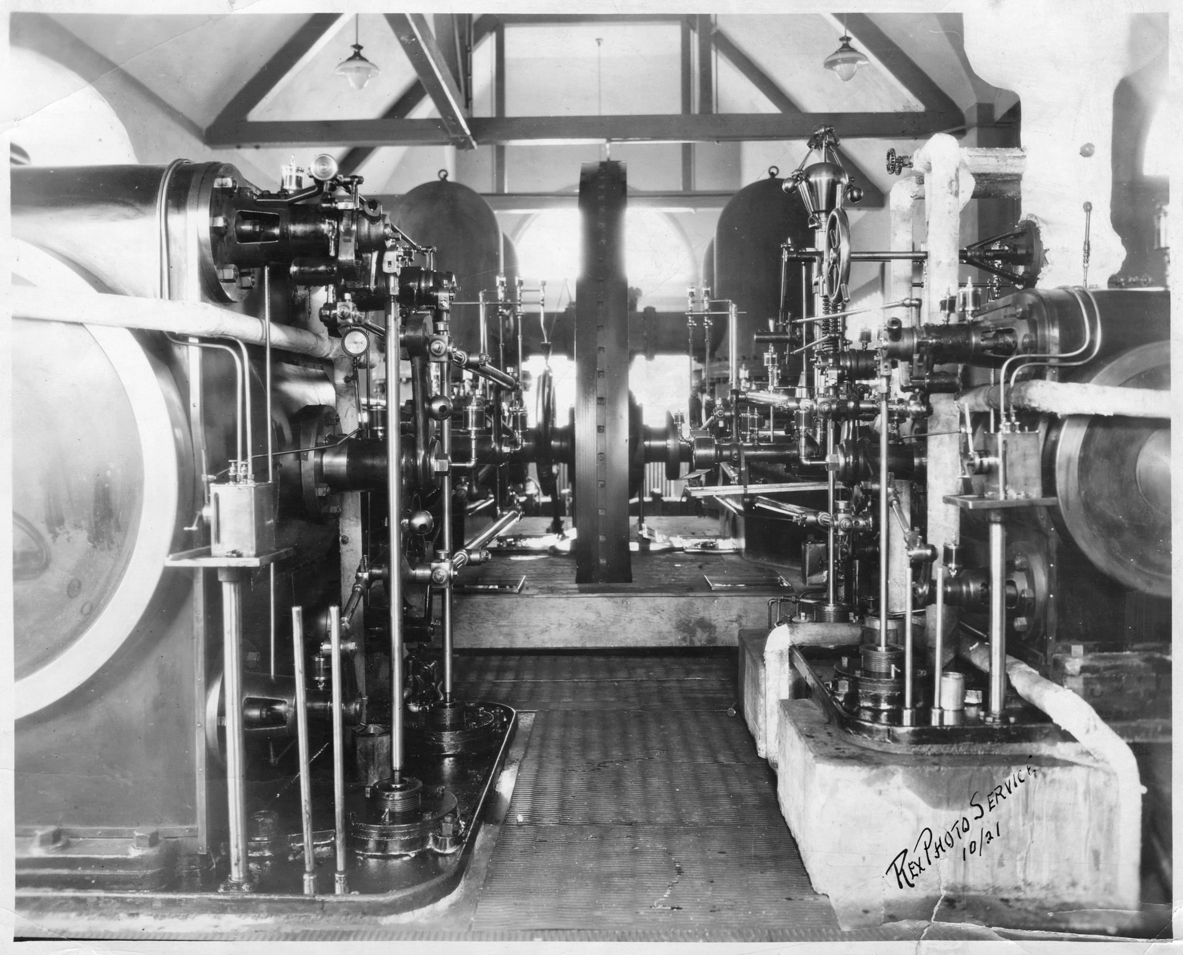 ‎Janesville Water Works interior UWDC UWMadison Libraries