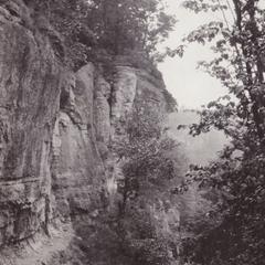 Cliffs along the Indian Ladder Road