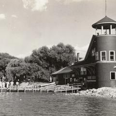 UW boathouse