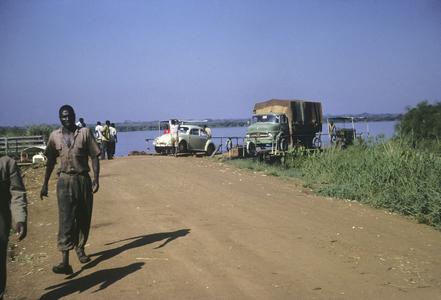 Uganda : Nile Ferry
