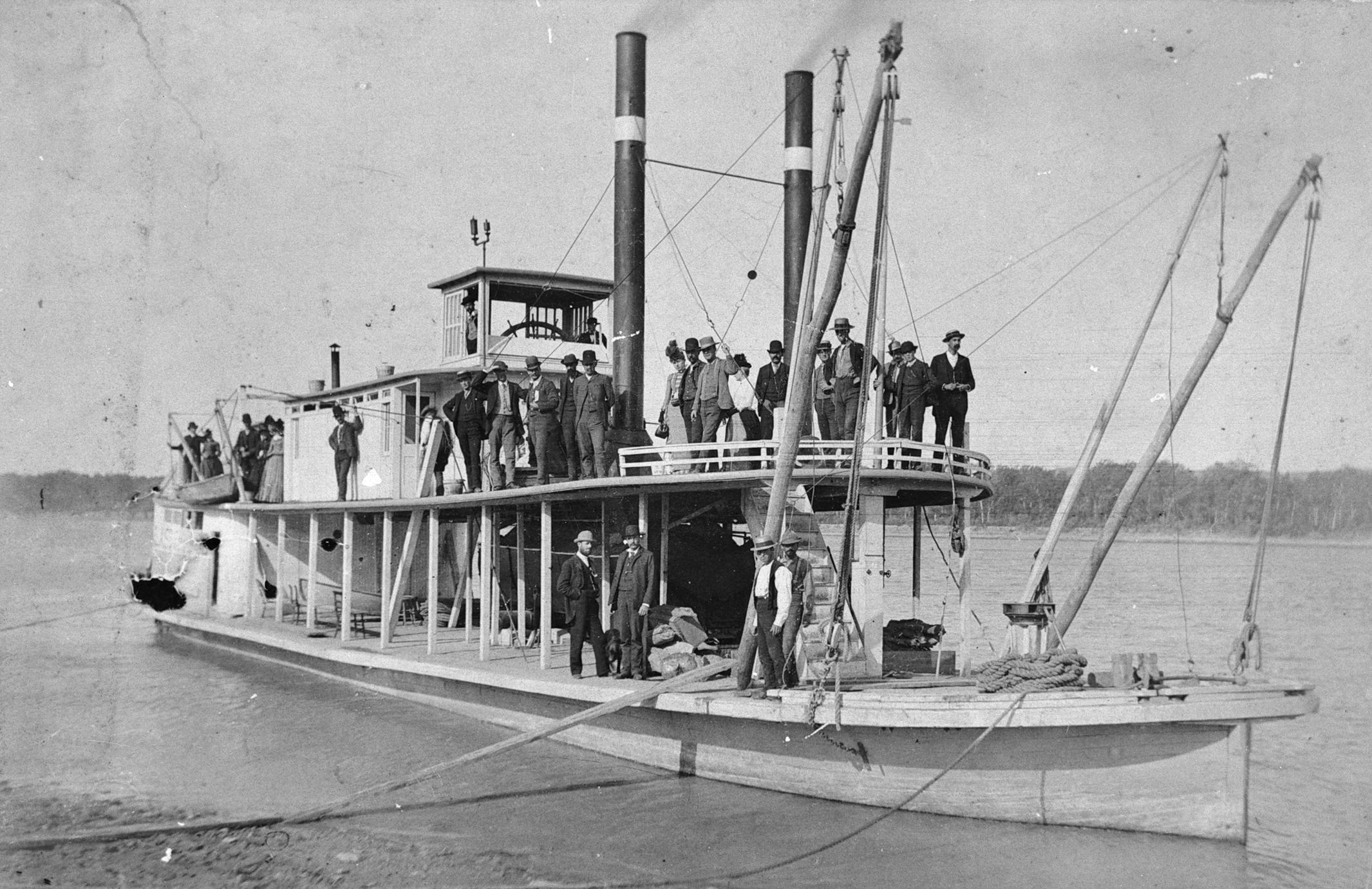 1915年製 STEAMBOAT WAVE BACK In 1915, a steam locomotive was