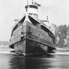 Bow view of the City of Saugatuck underway