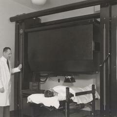 Ernst Albert Pohle and x-ray machine