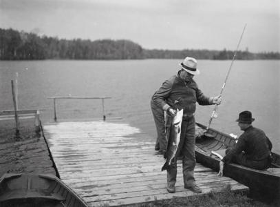 Indiana governor musky fishing