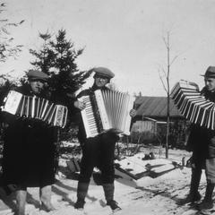 Peters Brothers play accordion and concertina