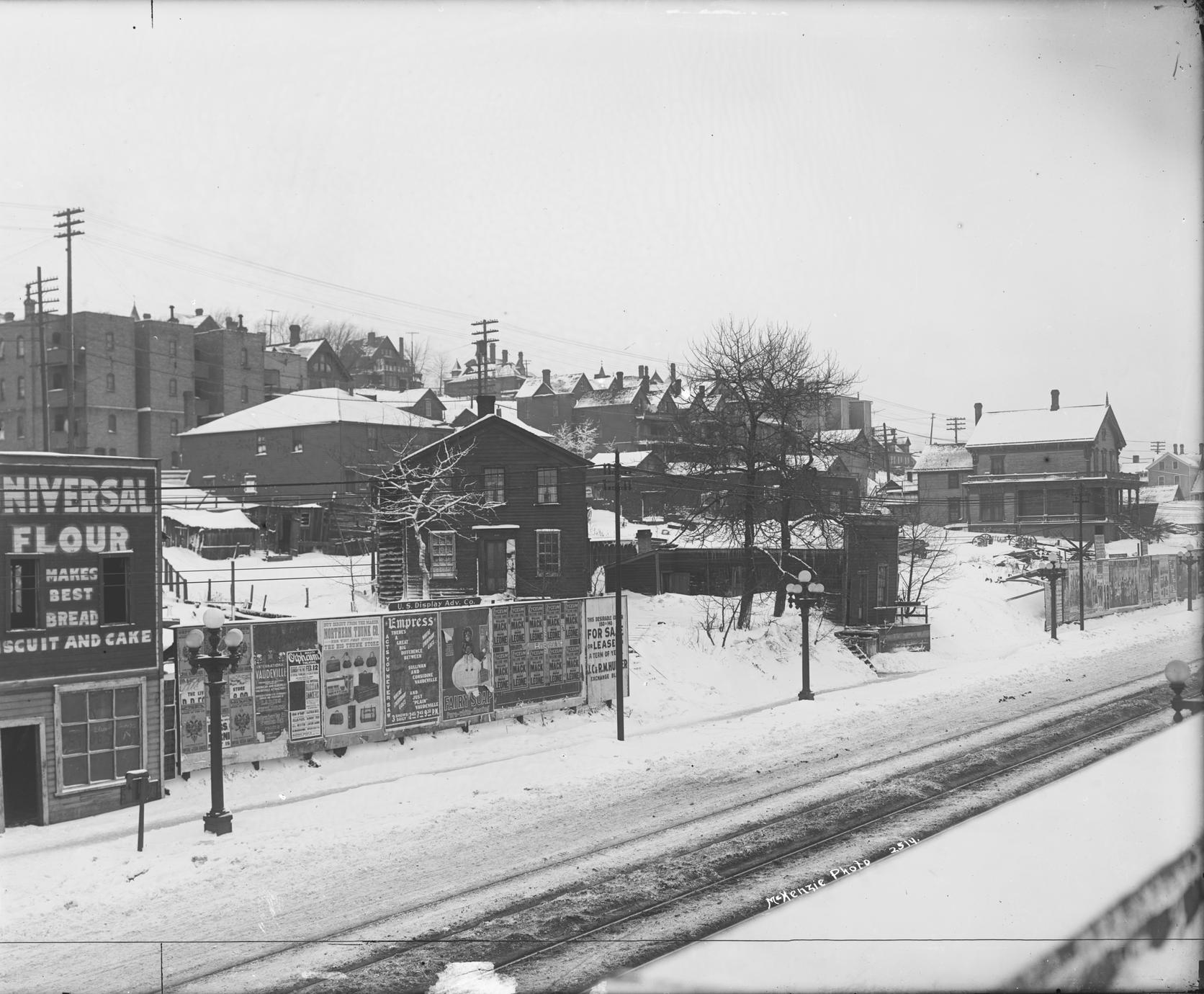 ‎Duluth Winter Scene, Central Hillside - UWDC - UW-Madison Libraries