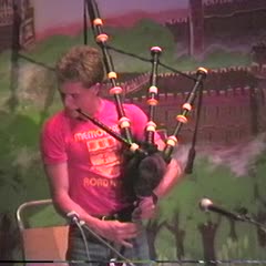 Grand Concert, 1988 Auchtermuchty Festival : Martyn Bennett, bagpipes (video)