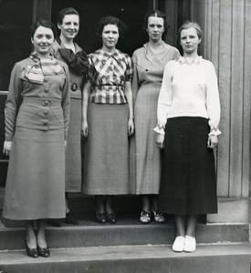 Women's Athletic Association 1935 Posture Contest winners