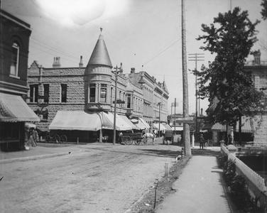 Grand Avenue, Waukesha, north view