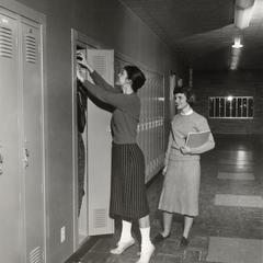 Students at their lockers, Marathon County Extension Center