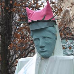 Statue of liberty with pussy hat