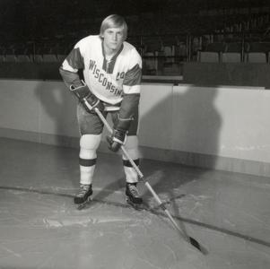 Mark Capouch, hockey