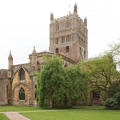 Tewkesbury Abbey from the northeast