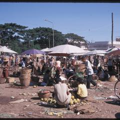Morning Market : outside market