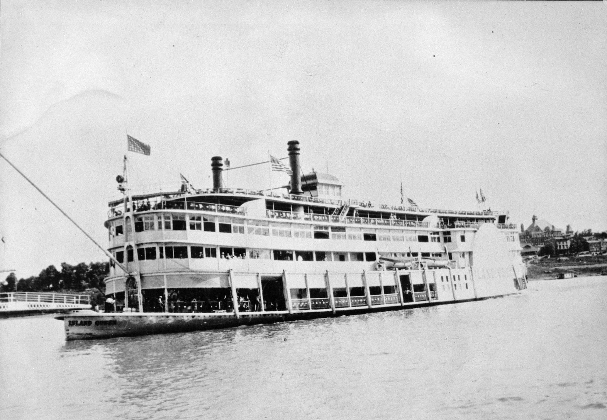‎Island Queen (Packet/excursion, 19231947) UWDC UWMadison Libraries