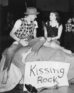 Kissing rock