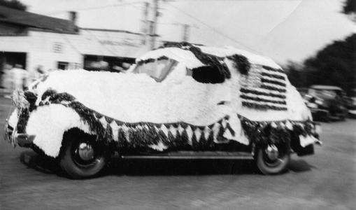 Centennial Parade Automobile. Rochester, Wisconsin