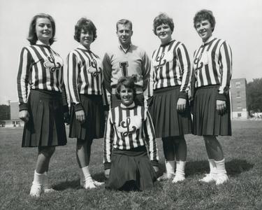 Cheerleaders for Wisconsin State College