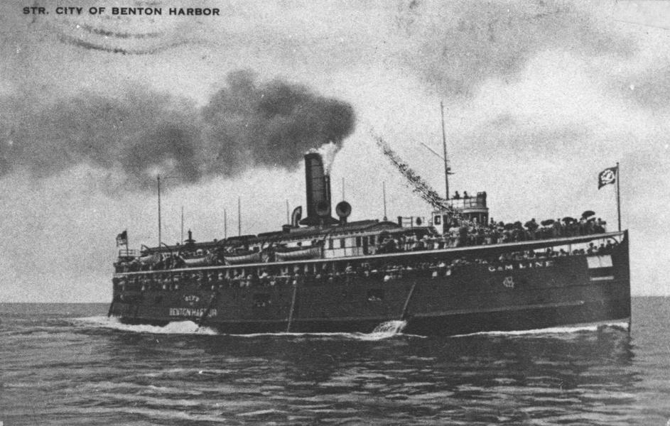 Graham and Morton steamer, City of Benton Harbor, at central dock, Benton  Harbor and St. Joseph, Mich. - UWDC - UW-Madison Libraries