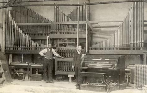 Radio Hall organ