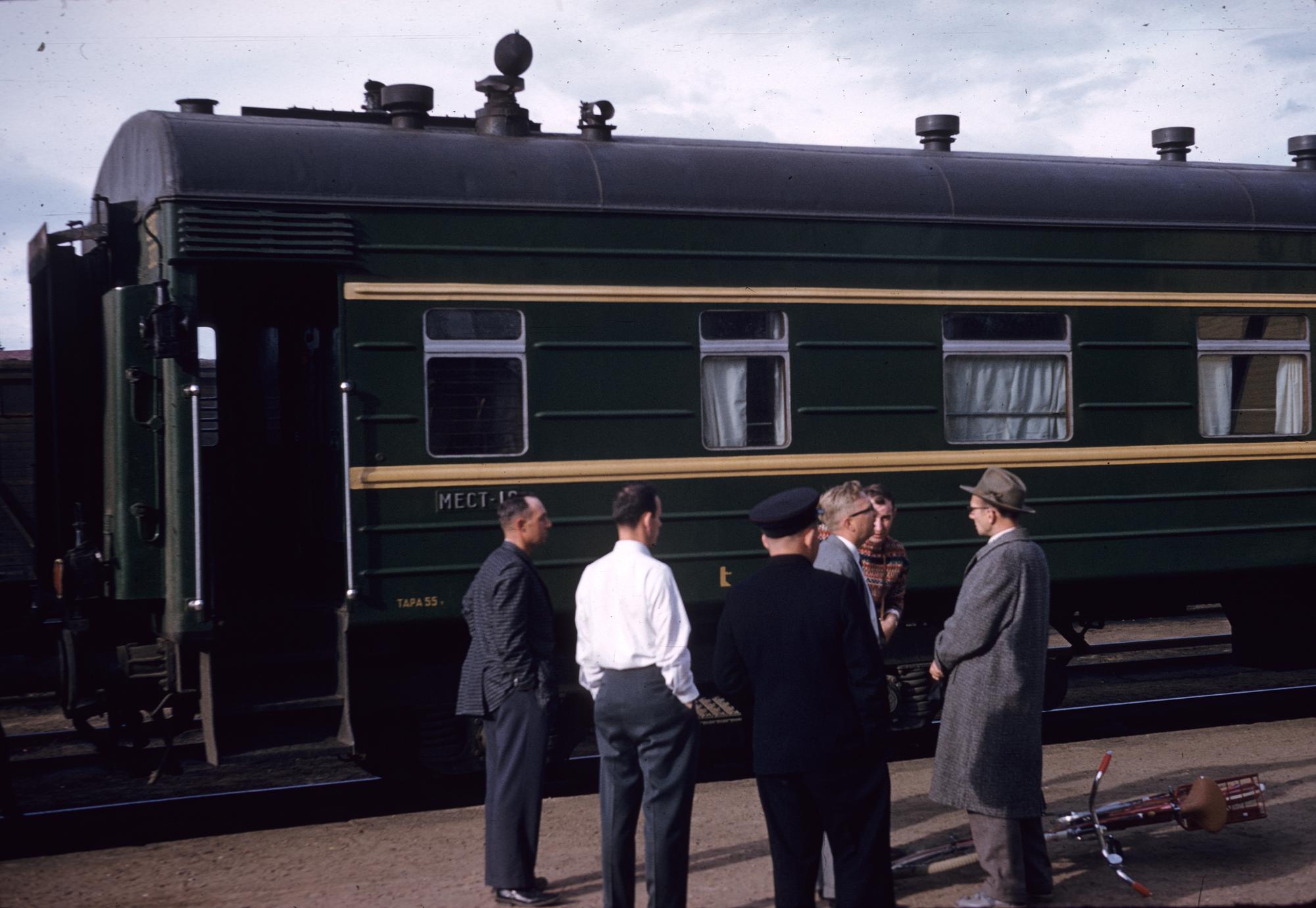 Железнодорожный советская. Пассажирский вагон 15сб. Пассажирские вагоны 1950. Вагоны Егорова 3сб. Пассажирский вагон завода им. Егорова.