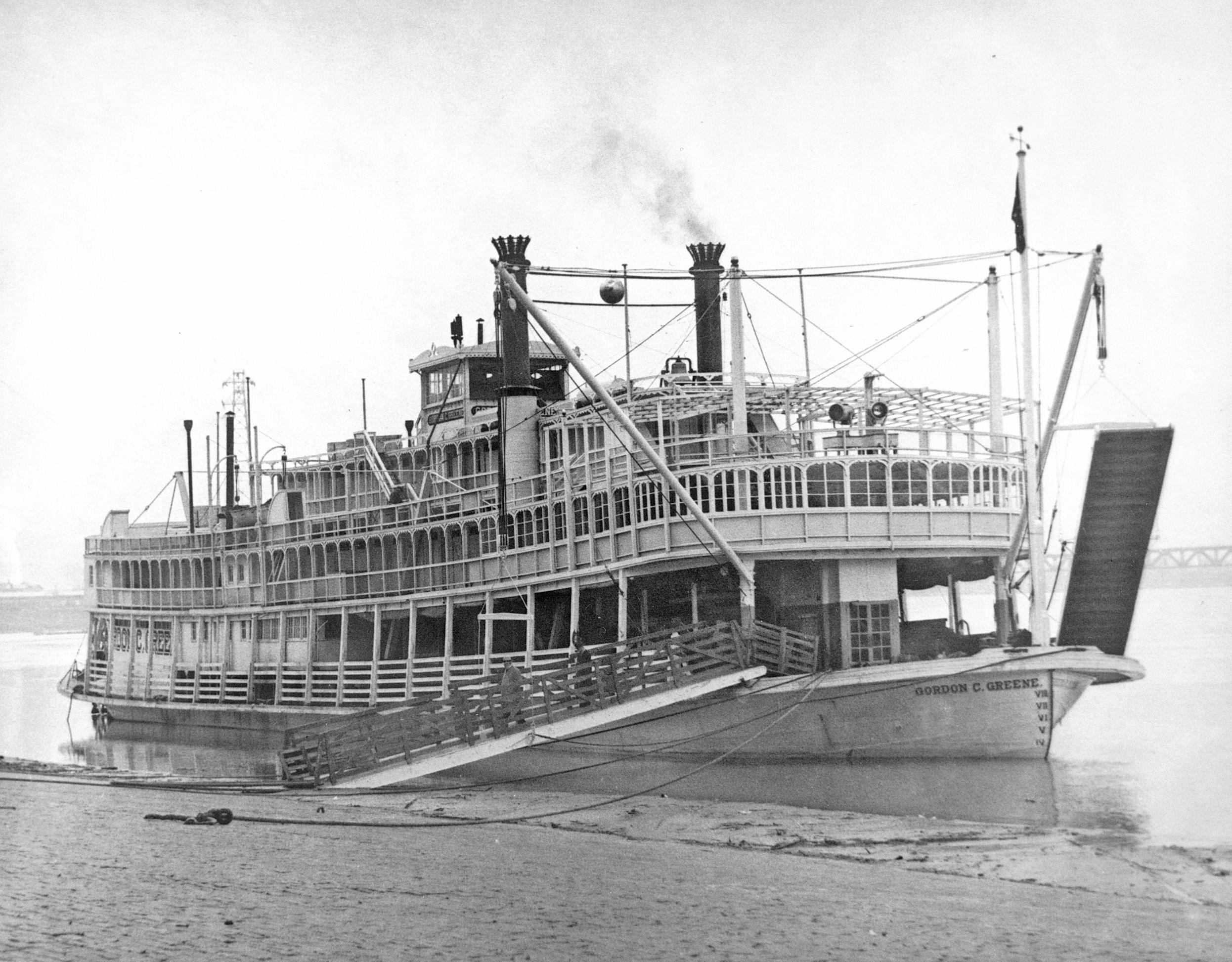 Mississippi Queen (Tourist boat, 1975- ) - UWDC - UW-Madison Libraries