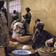 Fulani women selling milk