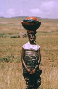 Fulani girl with pottery