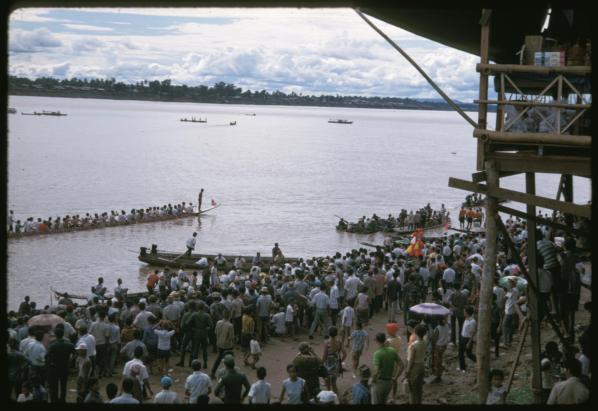 Boat races : stand and crowd